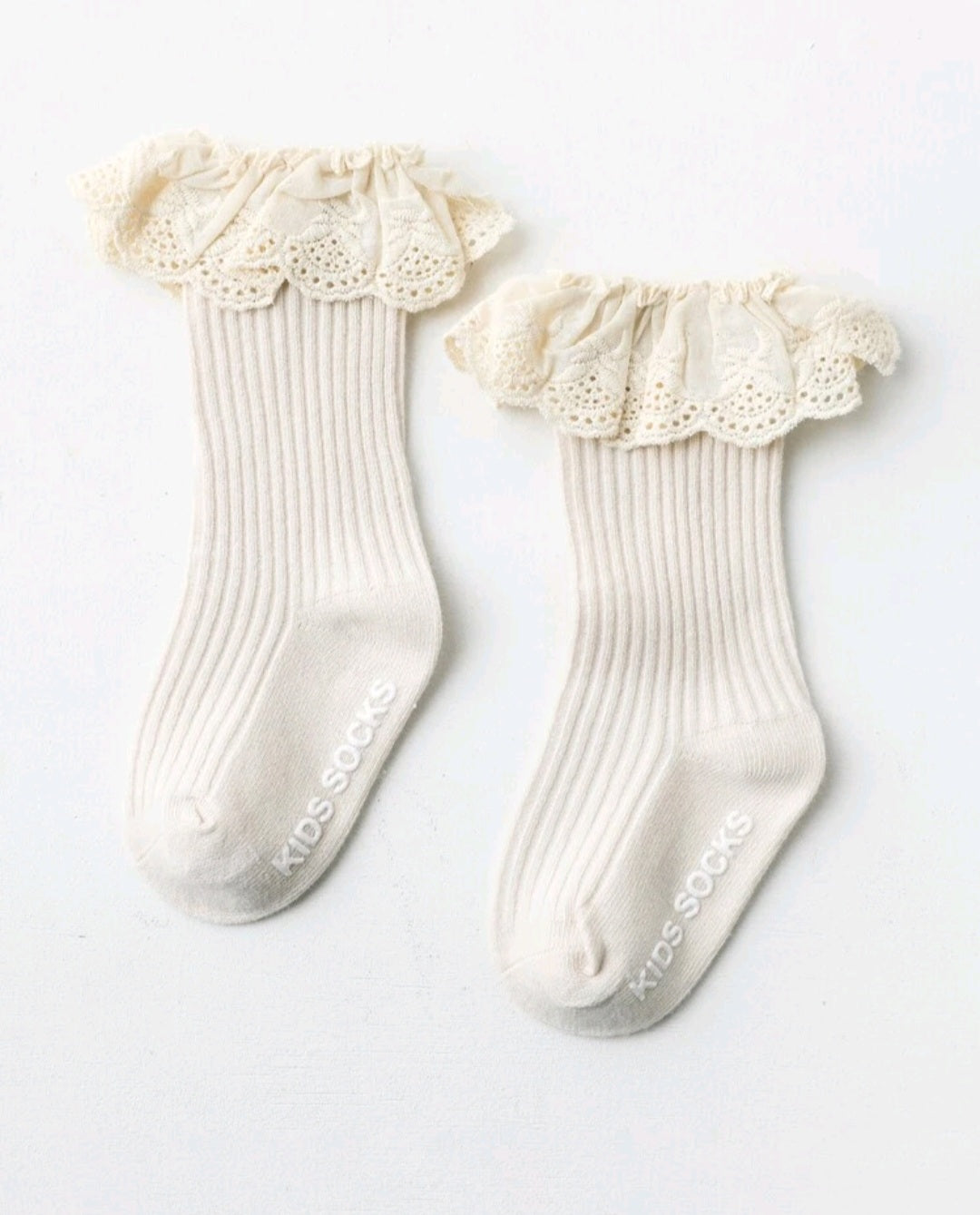 Beidge Ruffle Lace Socks #400064