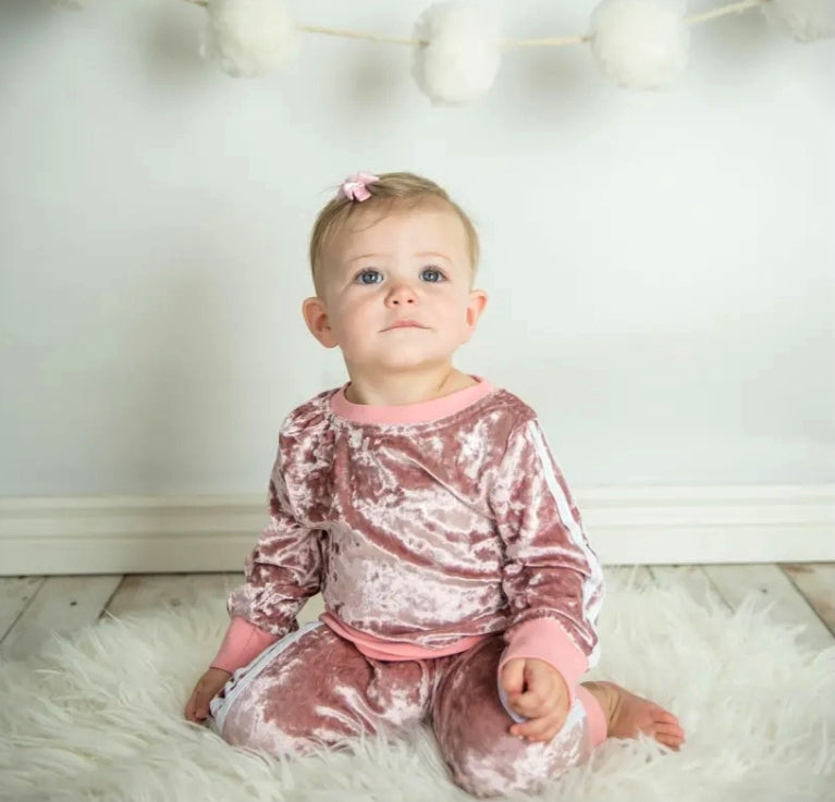 Pink Velvet Tracksuit #1000311